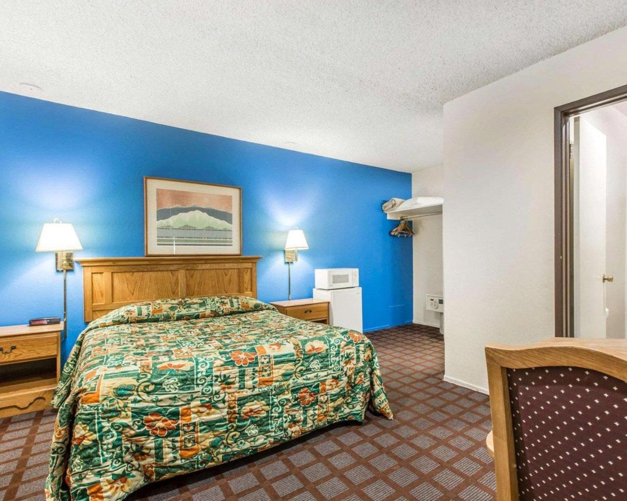 Rodeway Inn Wildwood Маммот Лейкс Экстерьер фото