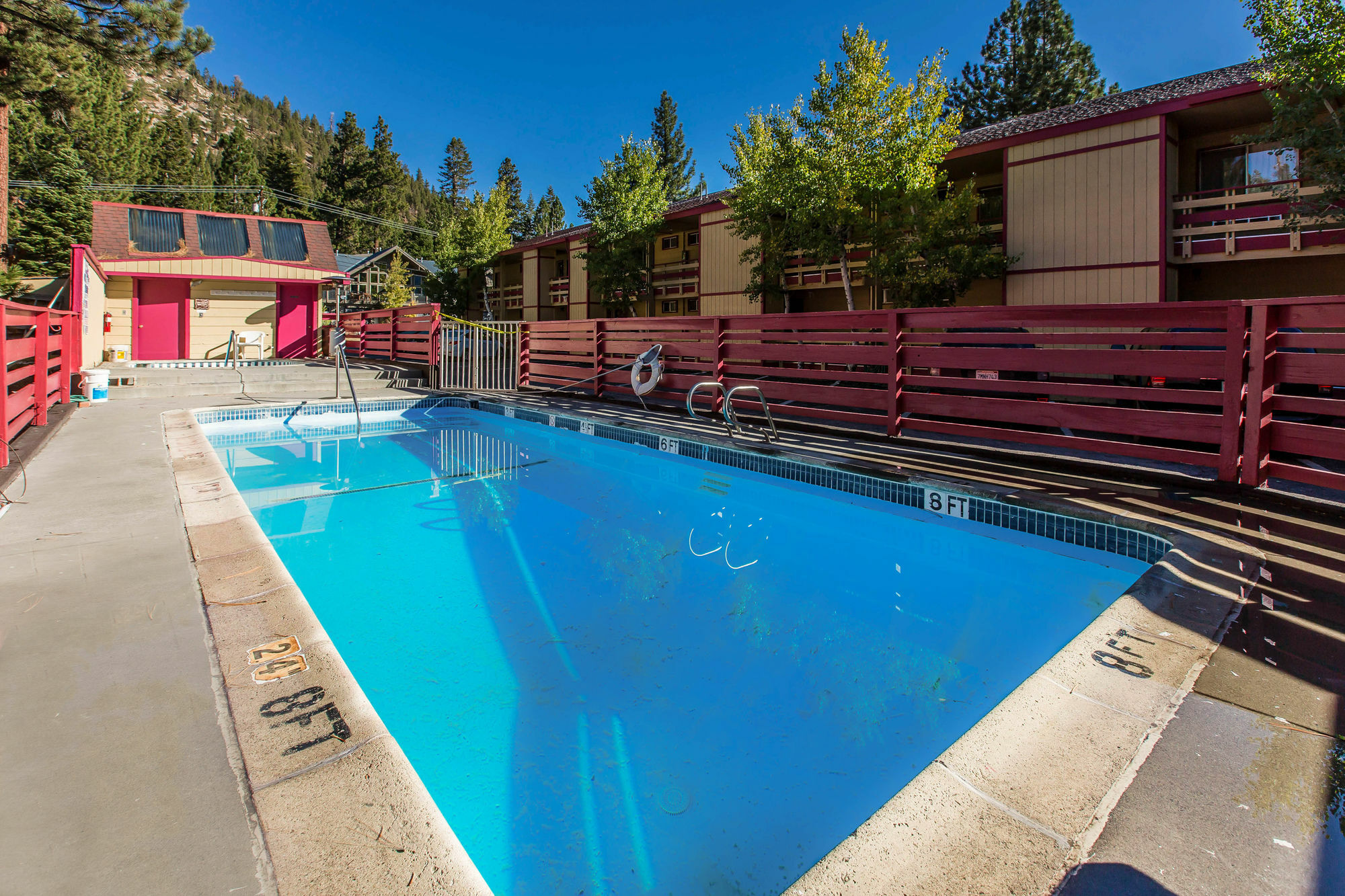 Rodeway Inn Wildwood Маммот Лейкс Экстерьер фото