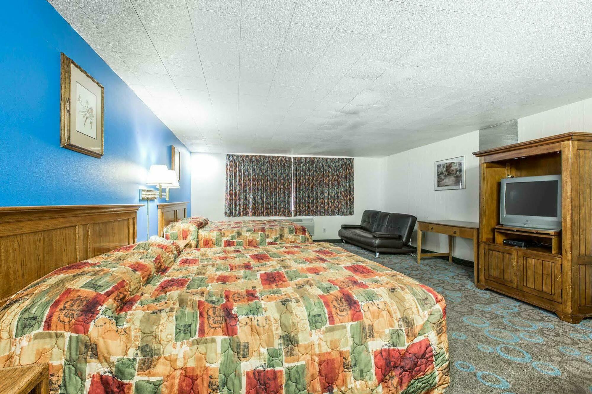 Rodeway Inn Wildwood Маммот Лейкс Экстерьер фото